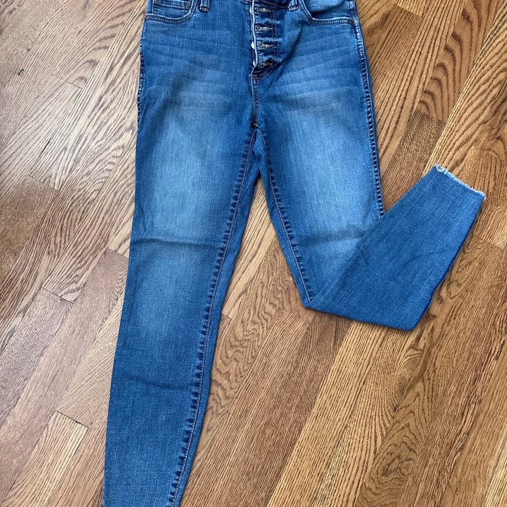 Kut from the Kloth Medium Blue Skinny Jeans